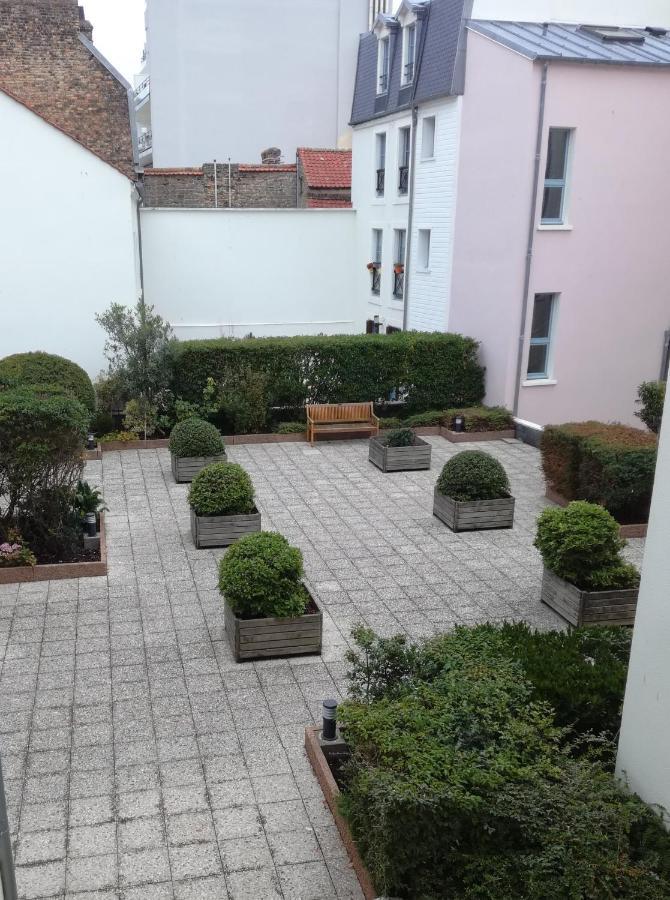 St Cyr Logement Lumineux Dans Coeur De Ville & Wifi Boulogne-sur-Mer Kültér fotó