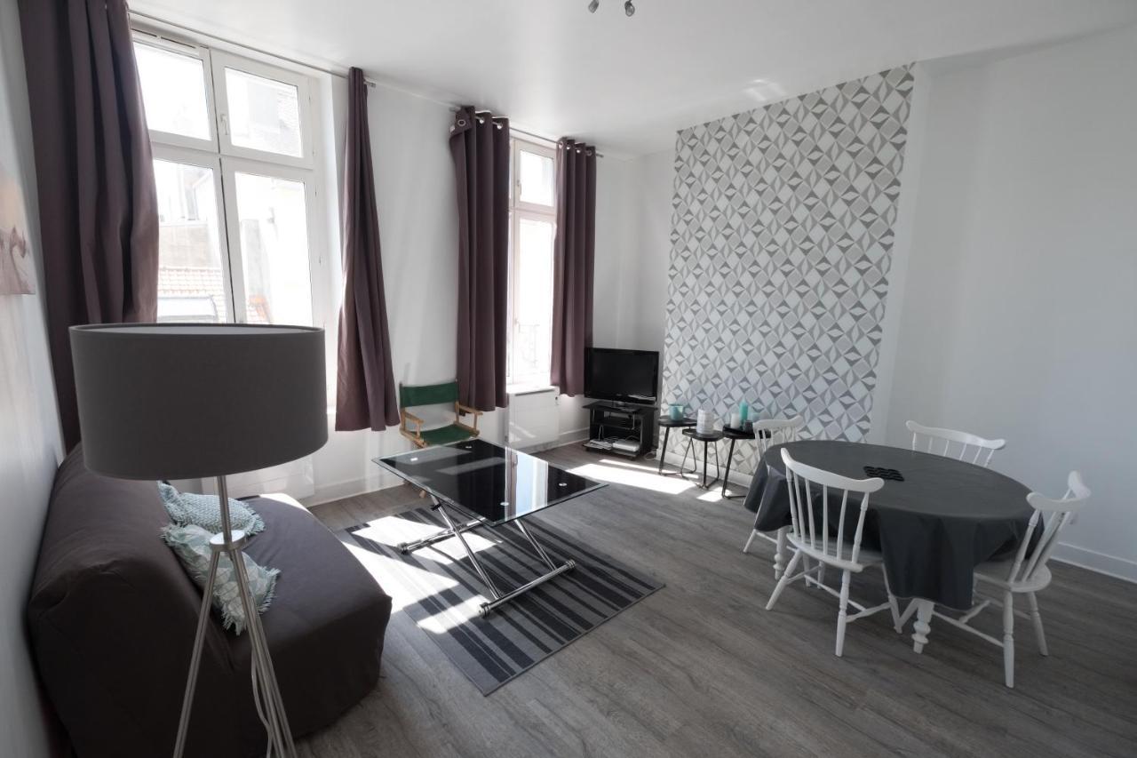 St Cyr Logement Lumineux Dans Coeur De Ville & Wifi Boulogne-sur-Mer Kültér fotó